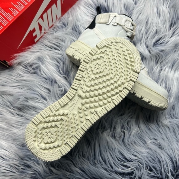 Nike Air Force 1 HI UT 2.0 - Picture 3 of 6